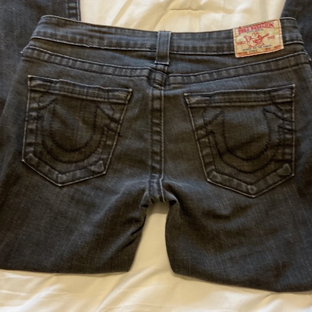 TRUE RELIGION Women’s Low Rise Skinny Black Jeans Size 29/8 Very Nice Condition - Picture 6 of 15